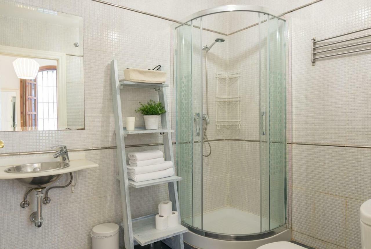 Lyrioshomes Malaga La Merced Centro מראה חיצוני תמונה